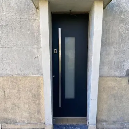 La Maison Dans Les Hauteurs De Apartment