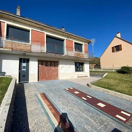 La Maison Dans Les Hauteurs De Apartment